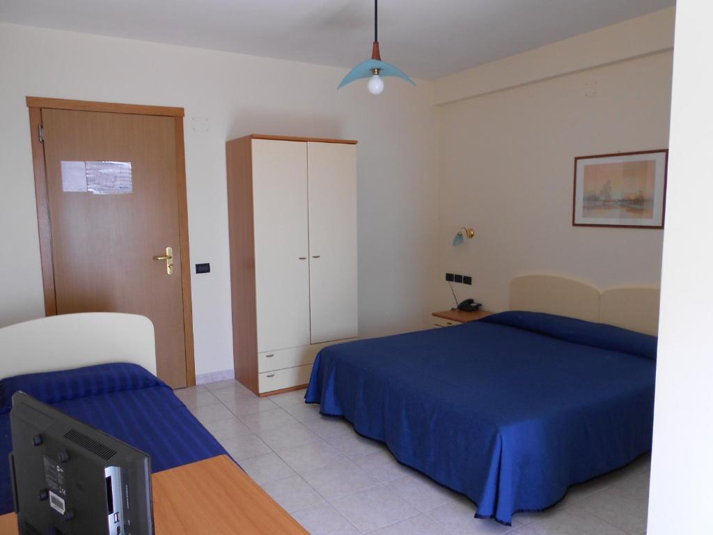 Hotel Santangelo Monte SantʼAngelo Zimmer foto